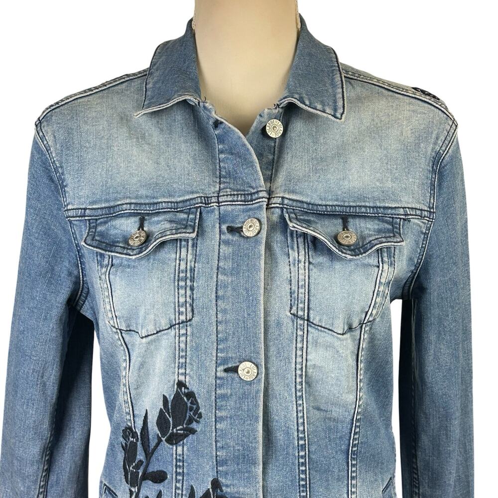 LuLaRoe Jaxon Jean Jacket Women Small Blue Floral Embroidered Denim Button Up - Picture 5 of 13